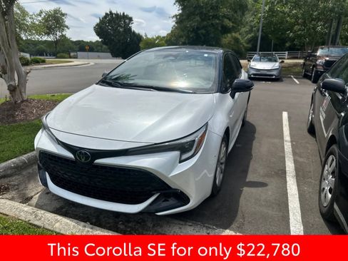 Used 2023 Toyota Corolla SE FWD image 13