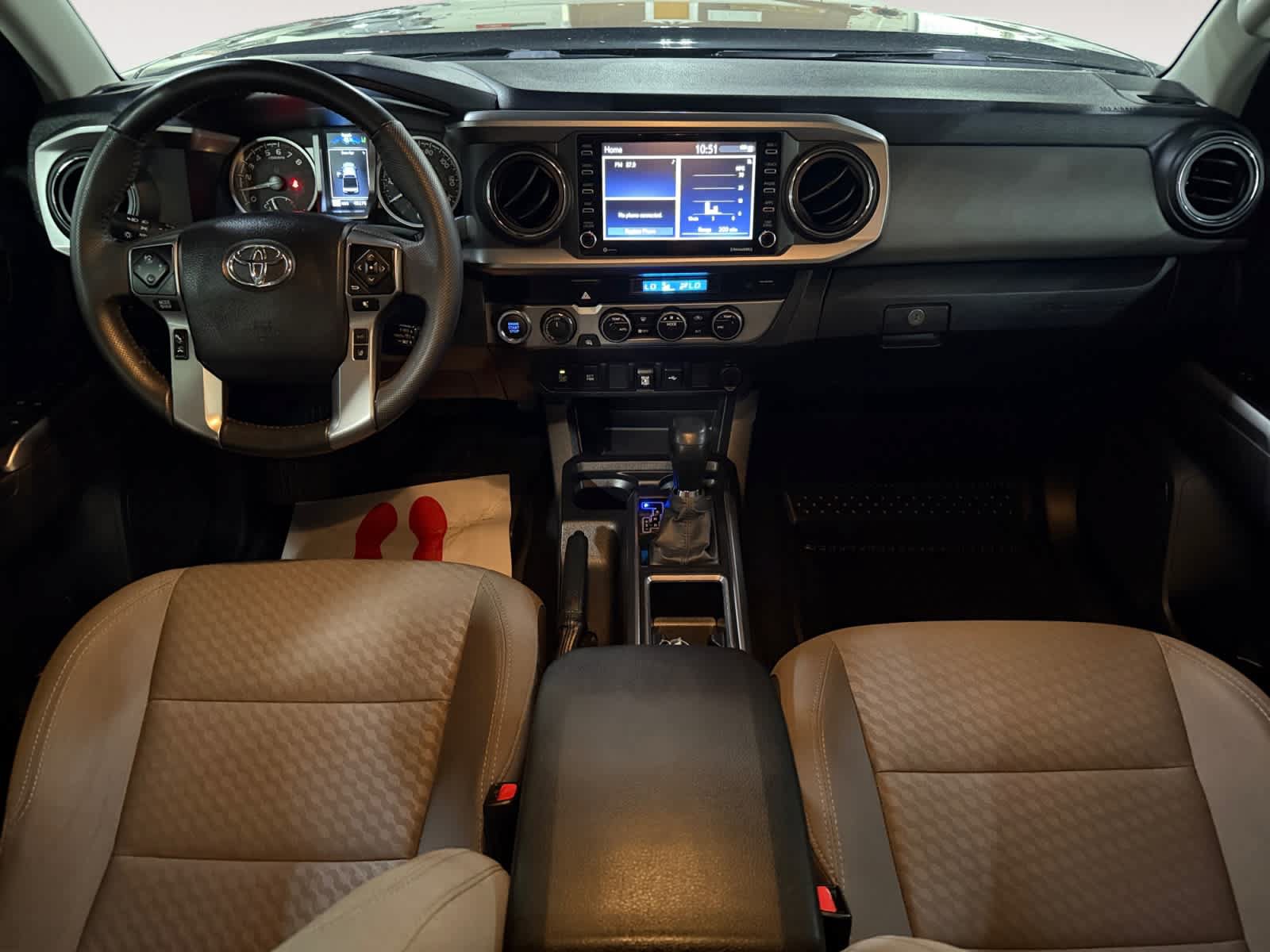 Used 2023 Toyota Tacoma SR5 w/ Technology Package AWD/4WD image 17