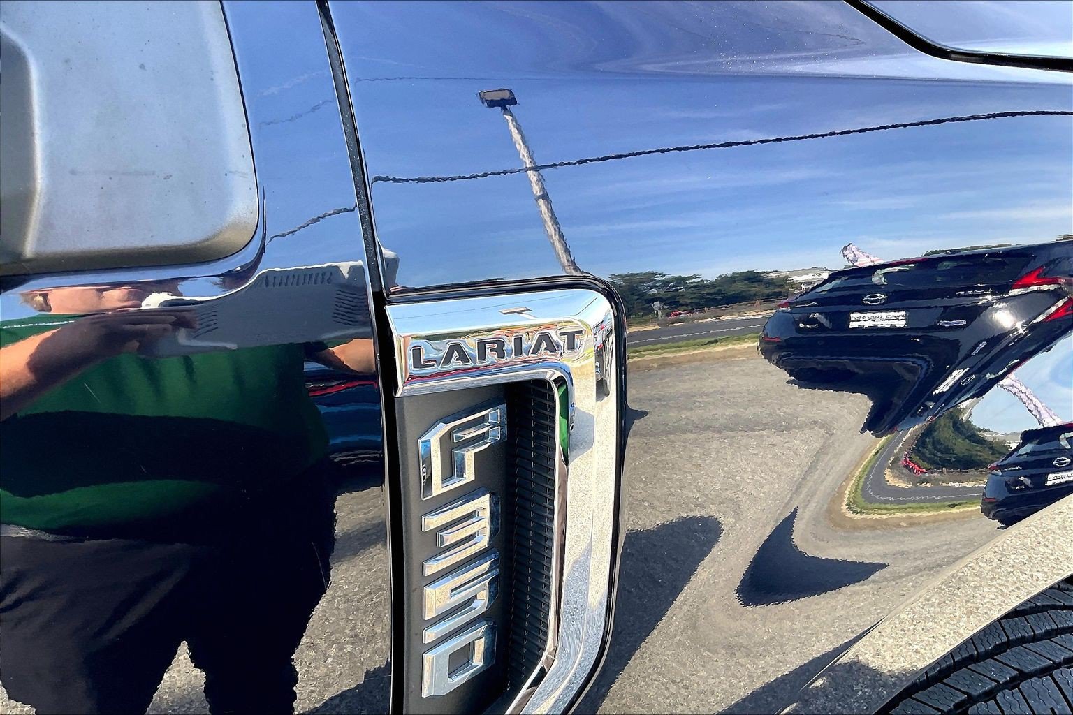 Used 2021 Ford F350 Lariat w/ Chrome Package AWD/4WD image 8