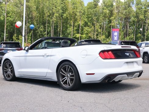 Used 2016 Ford Mustang Premium RWD image 3
