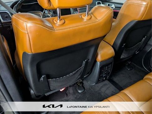 Used 2016 Jeep Grand Cherokee SRT AWD/4WD image 28