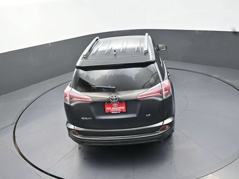Used 2016 Toyota RAV4 LE FWD image 27