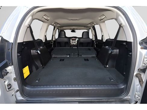 Used 2016 Lexus GX 460 w/ Navigation Package AWD/4WD image 21