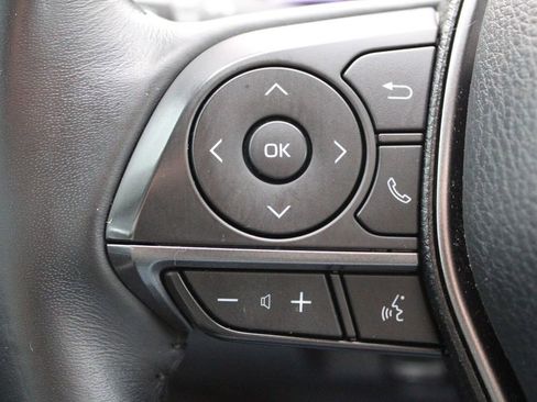 Used 2021 Toyota Camry XSE FWD image 33