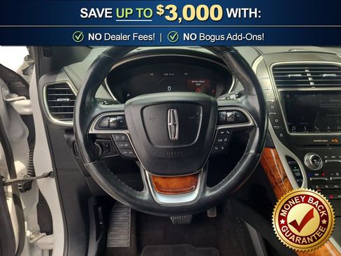 Used 2019 Lincoln Nautilus Reserve FWD image 18