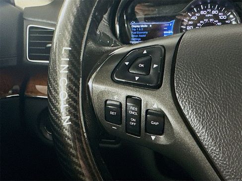 Used 2015 Lincoln MKT EcoBoost w/ Equipment Group 201A image 26