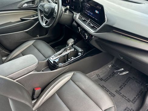 Used 2025 Chevrolet Trax ACTIV w/ Driver Confidence Package image 13