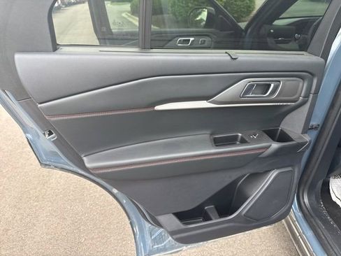 Used 2025 Ford Explorer ST-Line w/ Premium Package AWD/4WD image 24