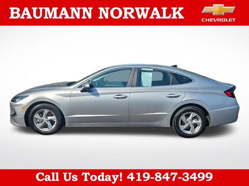 Used 2022 Hyundai Sonata SE w/ Cargo Package FWD image 9
