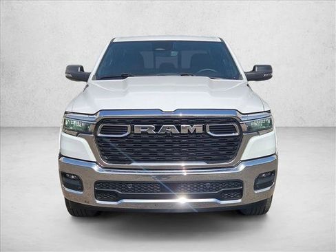 Used 2025 RAM 1500 Big Horn AWD/4WD image 3