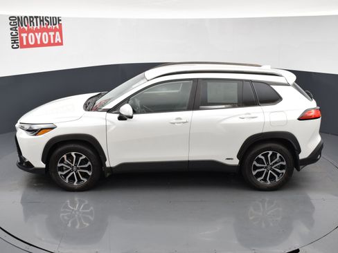 Used 2024 Toyota Corolla Cross AWD Hybrid image 19
