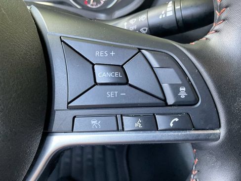 Used 2025 Nissan Sentra SR FWD image 35