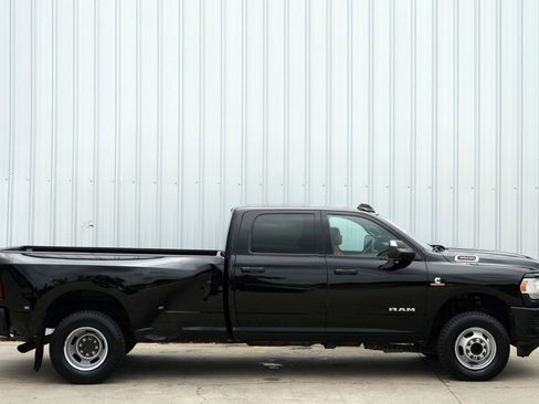 Used 2022 RAM 3500 Tradesman image 45