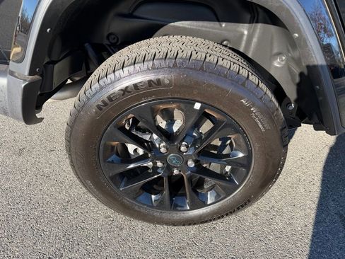 Used 2025 Jeep Wrangler Unlimited Sahara w/ Safety Group image 14