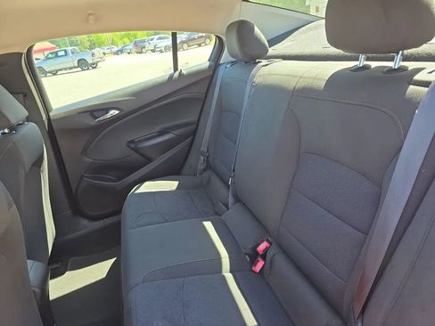Used 2017 Chevrolet Cruze LS image 34