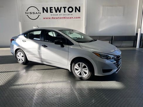 New 2025 Nissan Versa S w/ Trunk Package image 2