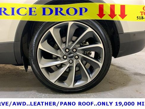 Used 2023 Lincoln Nautilus Reserve w/ Equipment Group 201A image 21