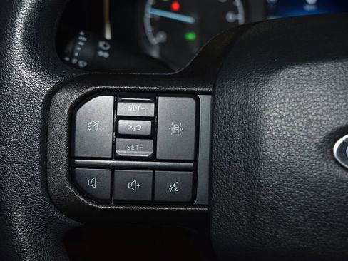 Used 2023 Ford F150 XLT image 7