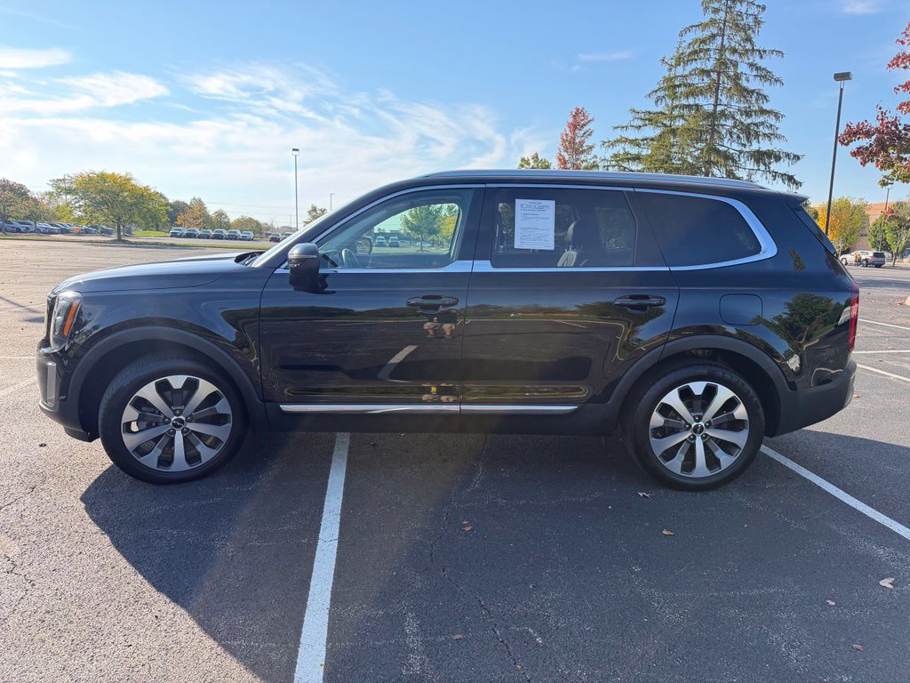 Used 2022 Kia Telluride EX w/ EX Premium Package AWD/4WD image 23
