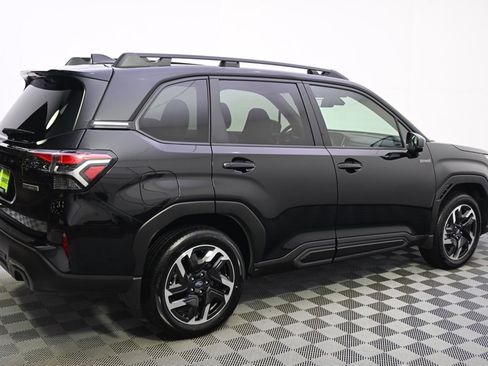Certified 2025 Subaru Forester Limited AWD/4WD image 7
