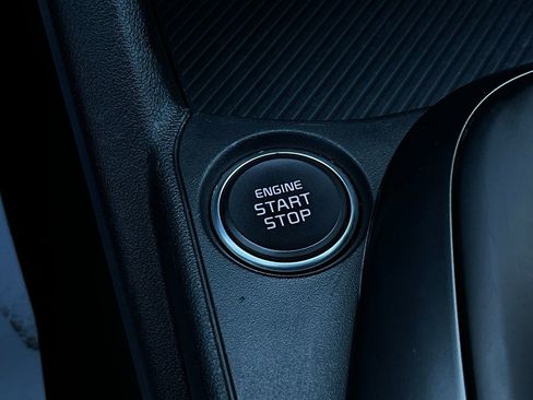 Used 2025 Kia K4 LXS image 25