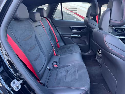 Used 2024 Mercedes-Benz GLC 43 AMG 4MATIC image 30