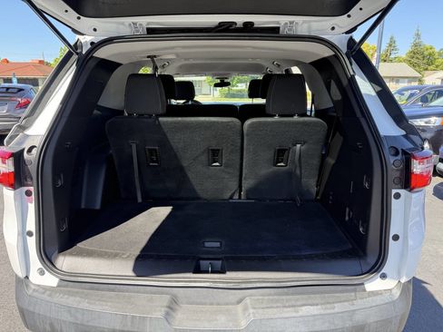 Used 2020 Chevrolet Traverse LS w/ LPO, Blackout Package FWD image 14