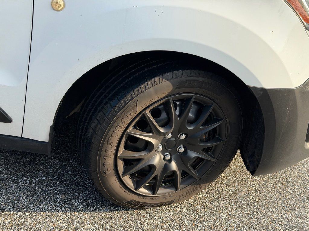 Used 2019 Ford Transit Connect XL FWD image 9