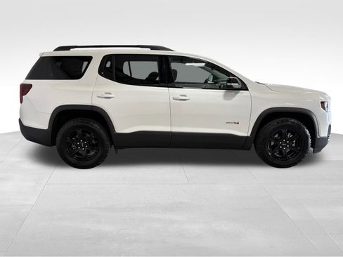 Used 2022 GMC Acadia AT4 w/ Technology Package image 4