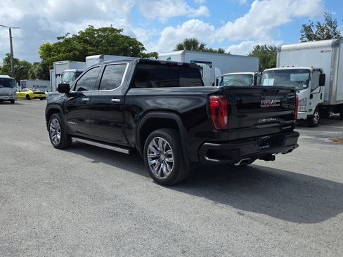 Used 2022 GMC Sierra 1500 Denali w/ Denali Reserve Package AWD/4WD image 5