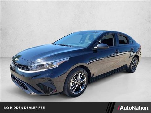 Used 2024 Kia Forte Sedan FWD image 1