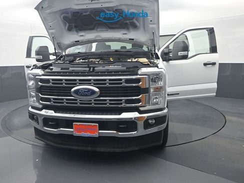 Used 2025 Ford F250 XLT AWD/4WD image 35