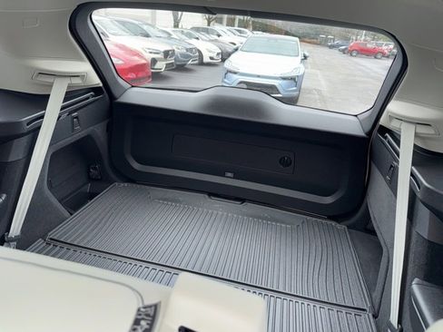 Used 2024 Volvo XC90 B6 Ultimate image 19