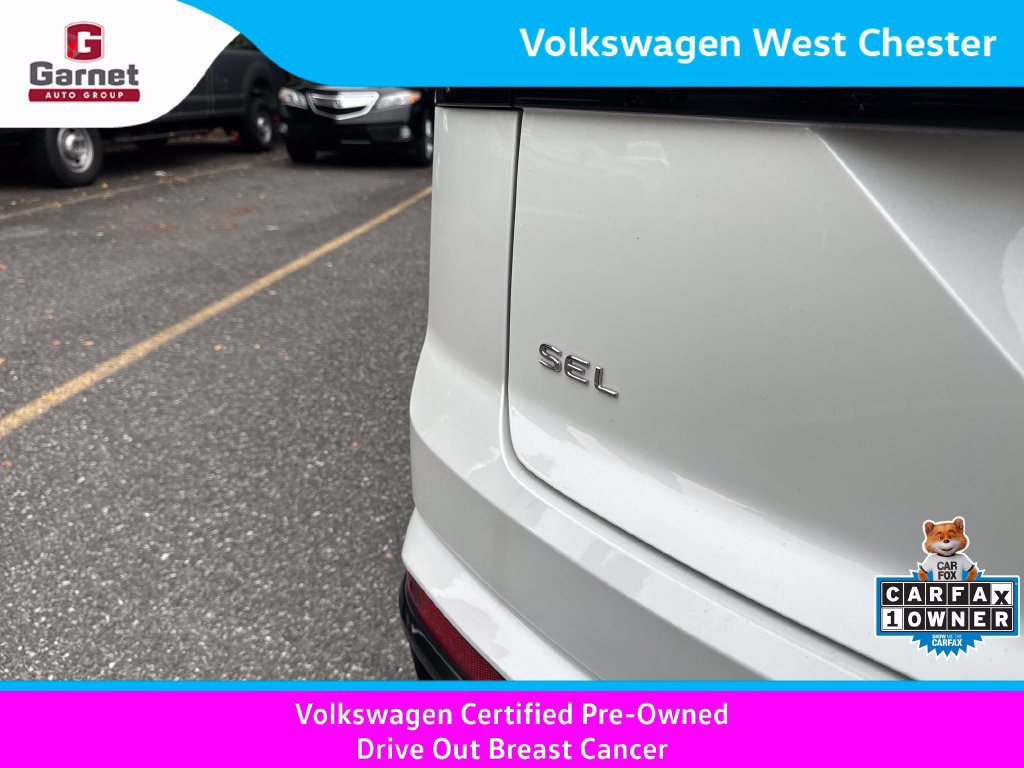 Certified 2023 Volkswagen Atlas Cross Sport SEL R-Line AWD/4WD image 36
