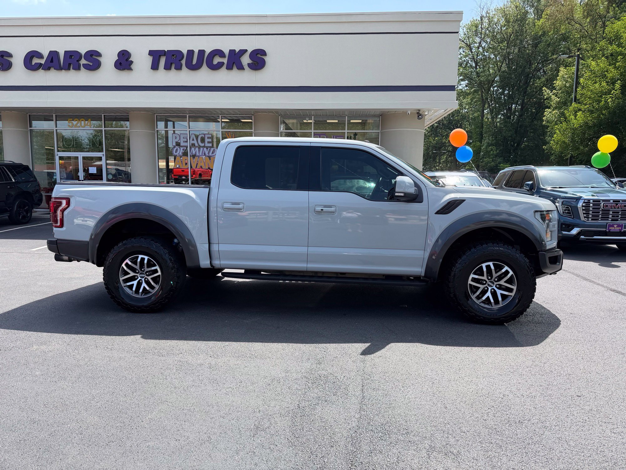Used 2017 Ford F150 Raptor w/ Equipment Group 802A Luxury AWD/4WD image 7