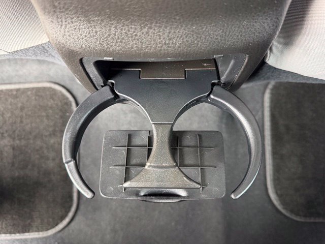 Used 2015 Toyota Corolla LE FWD image 12