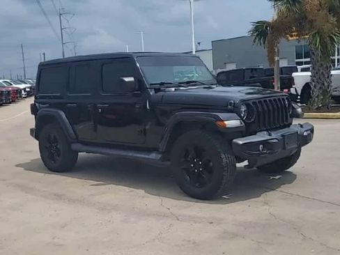 Used 2021 Jeep Wrangler Unlimited Sahara AWD/4WD image 2