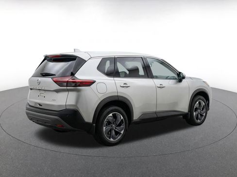 Used 2025 Nissan Rogue SV FWD image 7