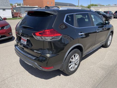 Used 2017 Nissan Rogue SV AWD/4WD image 8