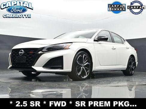 Used 2023 Nissan Altima 2.5 SR w/ SR Premium Package FWD image 22