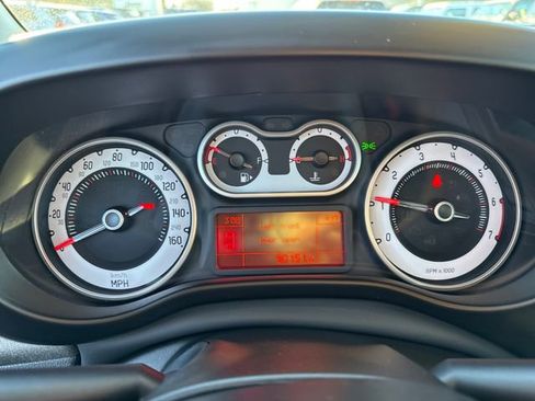 Used 2014 FIAT 500L Trekking w/ Popular Equipment Group image 19