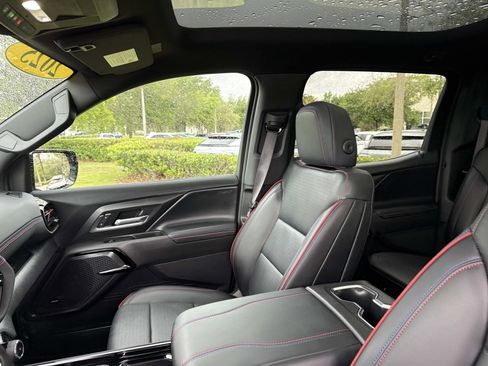 Used 2025 Chevrolet Silverado EV RST image 23