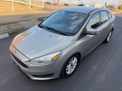 Used 2015 Ford Focus SE image 13