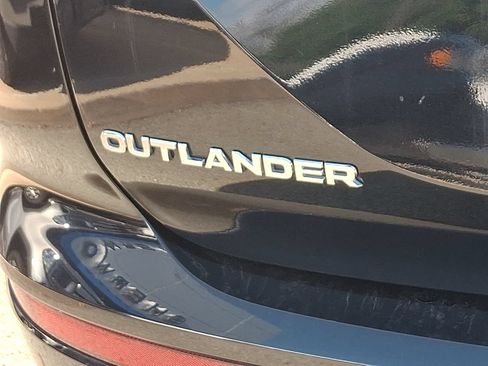 Used 2022 Mitsubishi Outlander SE AWD/4WD image 31