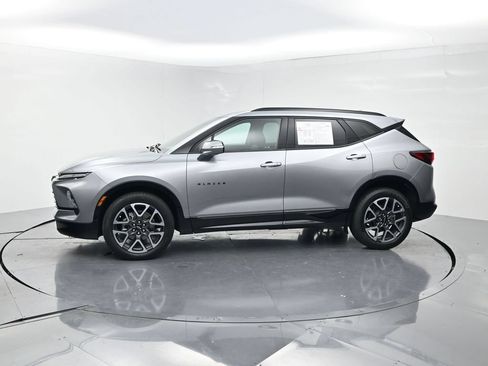 Used 2025 Chevrolet Blazer RS FWD image 3