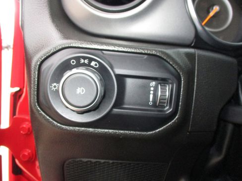 Used 2023 Jeep Wrangler Unlimited Sport image 29