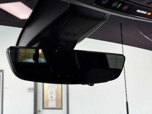 Used 2021 GMC Sierra 3500 Denali w/ Denali Ultimate Package image 32