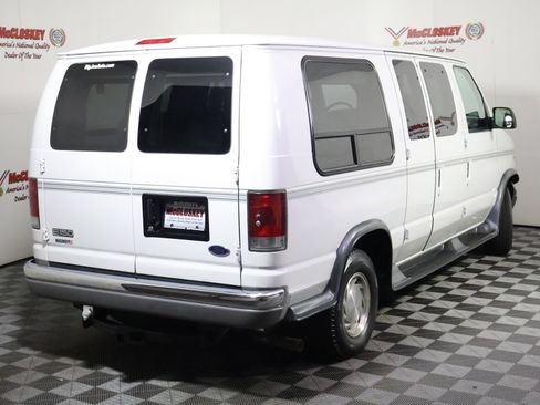 Used 2000 Ford E-150 and Econoline 150 RWD image 17