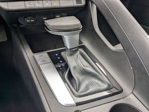 Used 2023 Hyundai Elantra SEL image 25