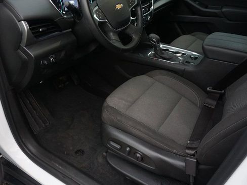 Certified 2023 Chevrolet Traverse LT w/ LPO, Floor Liner Package image 25